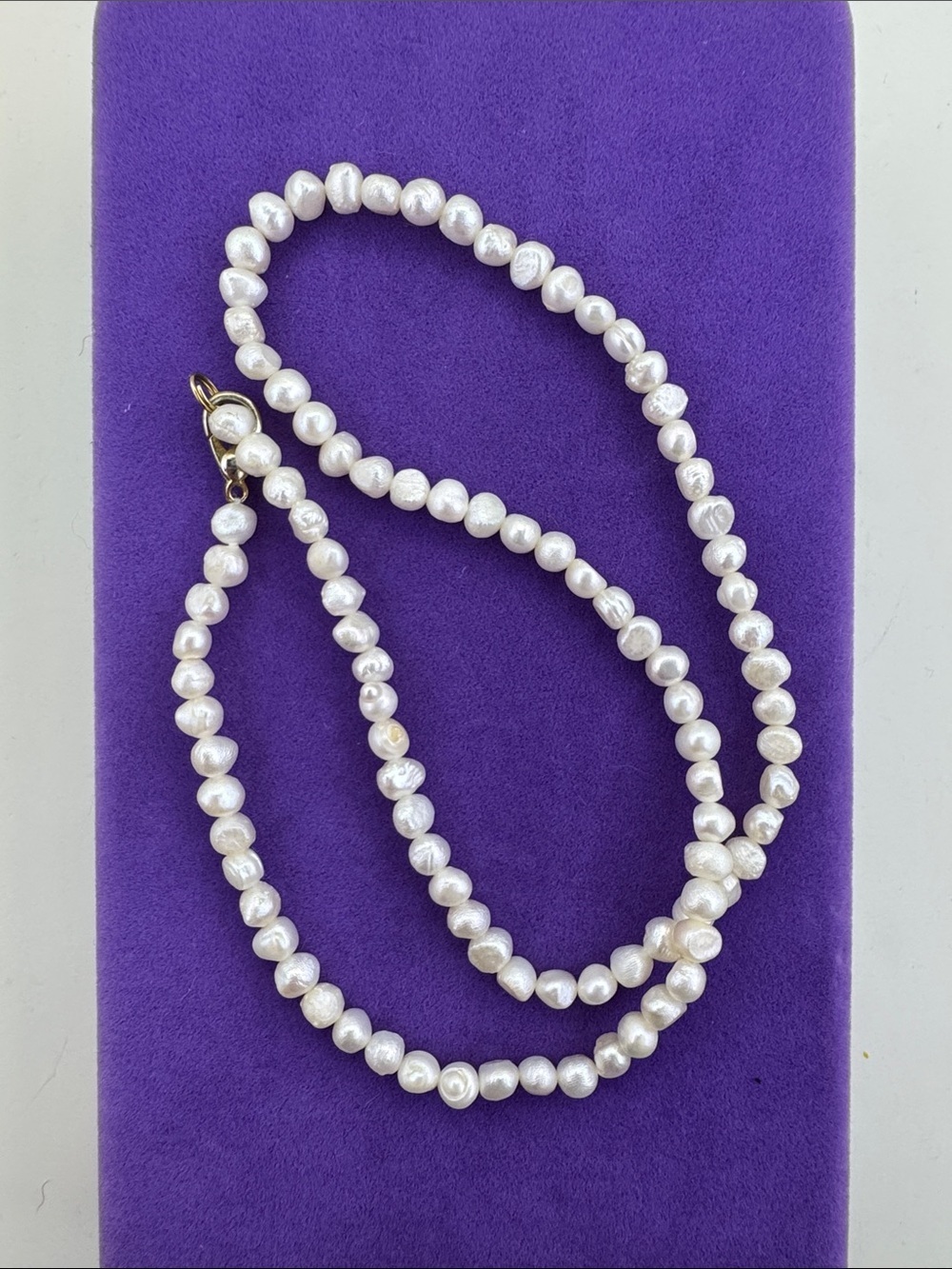 💛 Classic Gold Tone Genuine White Pearl Strand Necklace | Mermaid Coastal - Picture 3 of 5